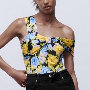 Zara~ Women’s Knotted Floral One Shoulder  Neckline Body-con Bodysuit Size Small